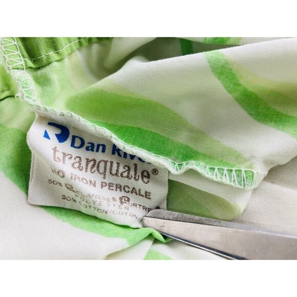 Vintage 1970s Dan River Percale Tranquale Green Wavy Sheet Set Flat Pillowcase - Picture 9 of 10